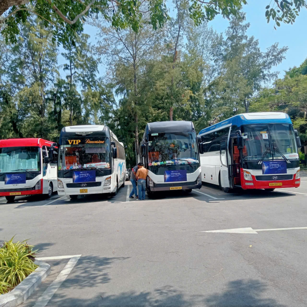 THUÊ XE DU LỊCH HỒ CHÍ MINH 4–45 CHỖ – PHỤC VỤ MỌI HÀNH TRÌNH